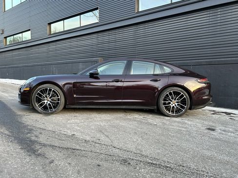 Certified 2023 Porsche Panamera 4 Platinum Edition image 7