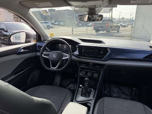 Used 2023 Volkswagen Taos SE image 16