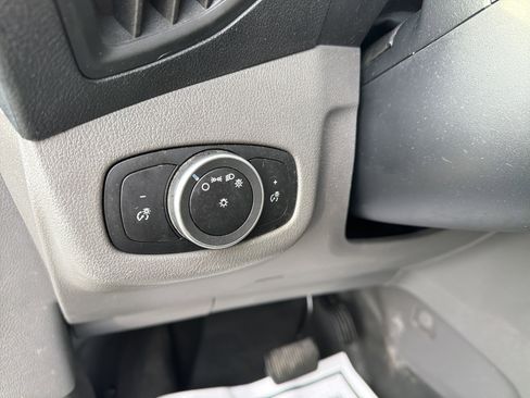 Used 2021 Ford Transit Connect XL image 14