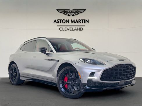 Used 2025 Aston Martin DBX 707 image 1