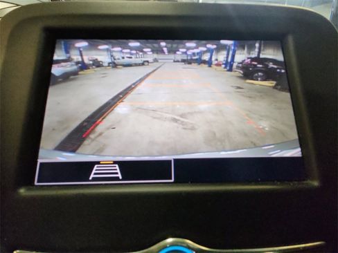 Certified 2024 Chevrolet Equinox LT w/ LPO, Floor Liner Package image 18