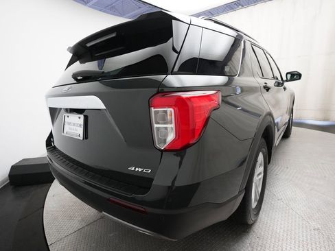 Used 2023 Ford Explorer XLT w/ Equipment Group 202A AWD/4WD image 13