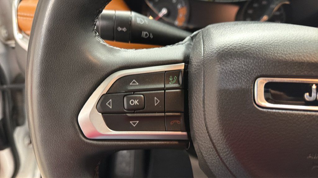Used 2024 Jeep Compass Limited AWD/4WD image 17