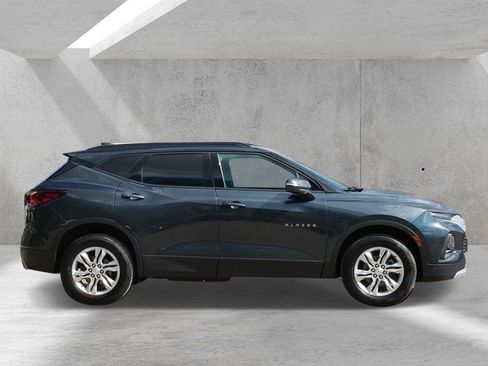 Used 2020 Chevrolet Blazer LT FWD image 2