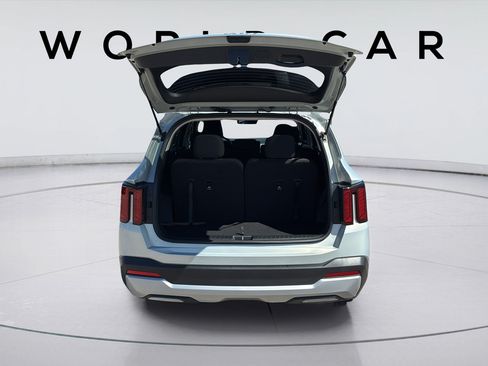 Certified 2026 Kia Sorento LX FWD image 37