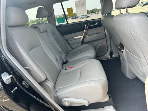 Used 2012 Toyota Highlander Limited AWD/4WD image 15