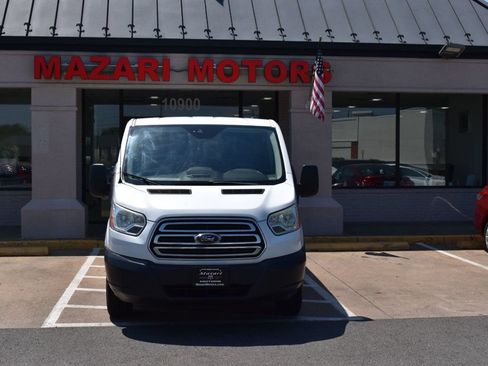 Used 2015 Ford Transit 350 XLT RWD image 5
