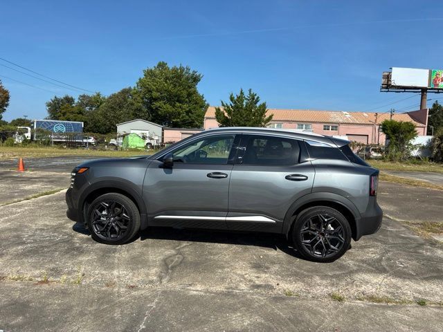Used 2025 Nissan Kicks SR FWD image 6