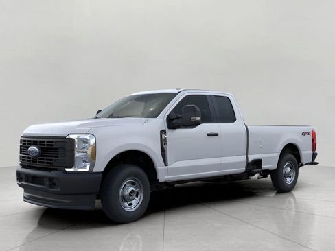 Used 2026 Ford F250 XL w/ Snow Plow/Camper Package AWD/4WD image 3
