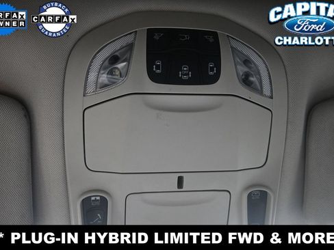 Used 2023 Chrysler Pacifica Limited FWD image 18