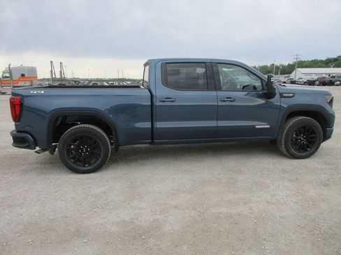 New 2026 GMC Sierra 1500 Elevation w/ Max Trailering Package AWD/4WD image 3