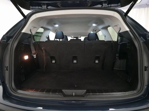 Used 2023 Subaru Ascent Premium w/ Convenience Package image 10