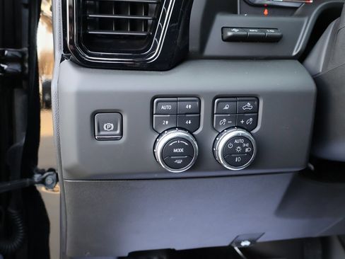 New 2025 GMC Sierra 1500 AT4X image 13