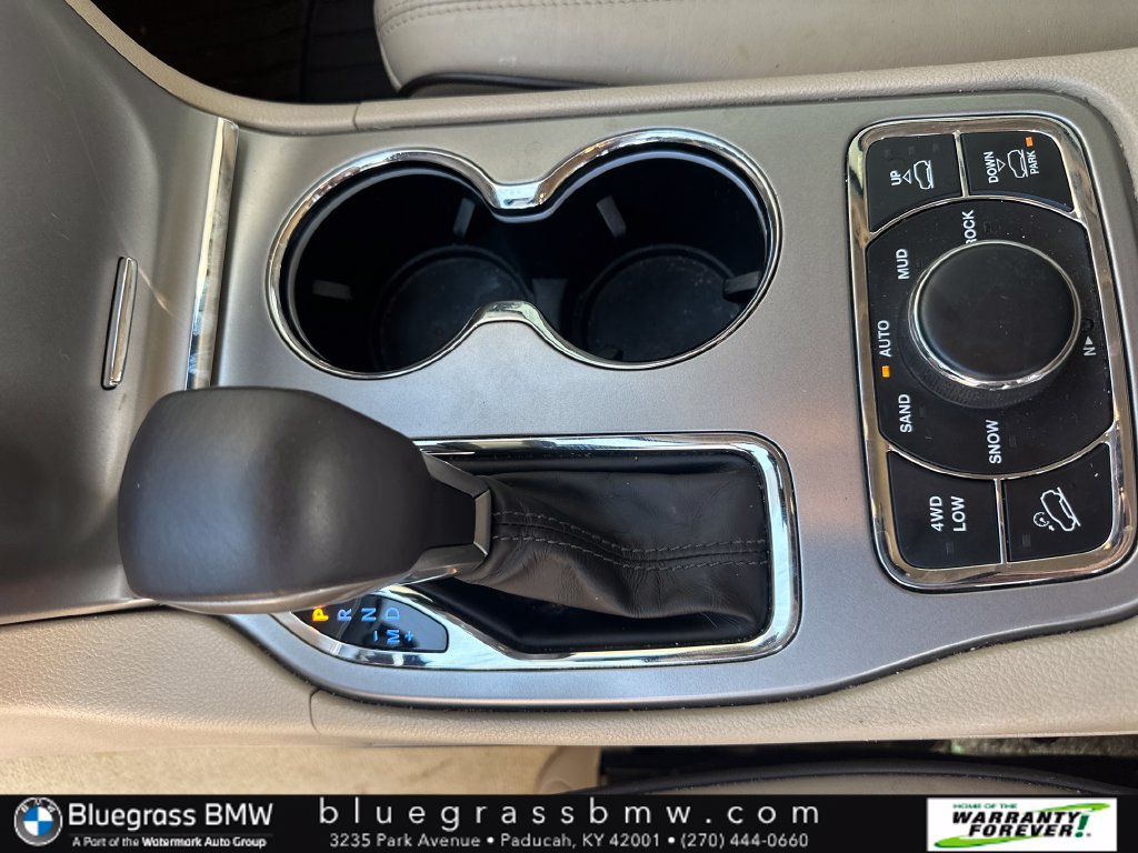 Used 2020 Jeep Grand Cherokee Overland AWD/4WD image 22
