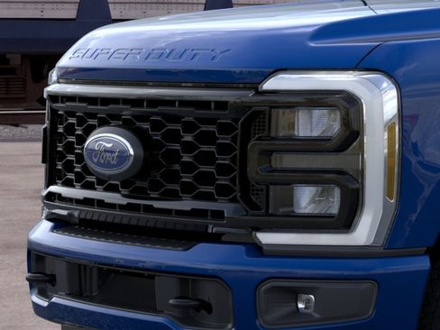 New 2026 Ford F250 XL AWD/4WD image 17