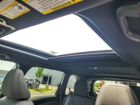 Certified 2026 Subaru Forester Premium AWD/4WD image 9