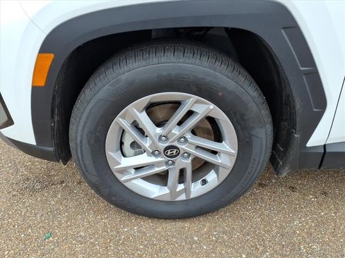 New 2026 Hyundai Tucson SE image 9