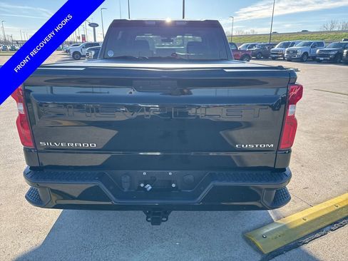 Used 2021 Chevrolet Silverado 1500 Custom image 10