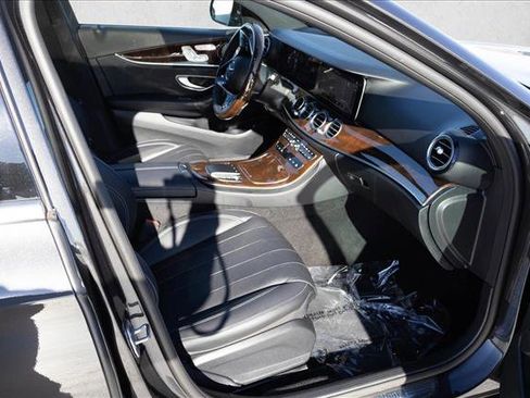 Used 2021 Mercedes-Benz E 350 4MATIC Sedan image 27