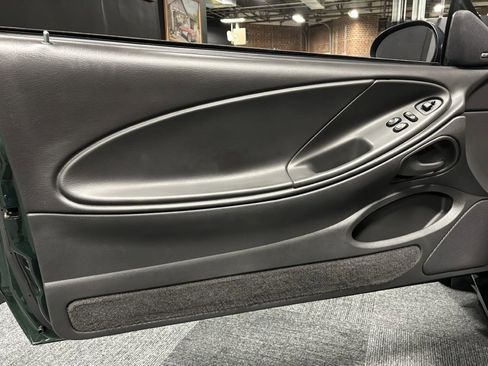 Used 2001 Ford Mustang GT image 43