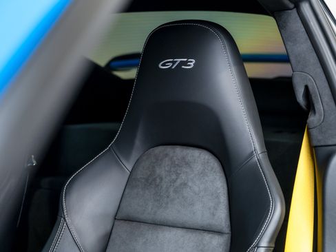 Used 2018 Porsche 911 GT3 RWD image 28