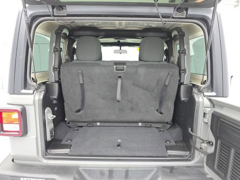 Used 2022 Jeep Wrangler Sport AWD/4WD image 43