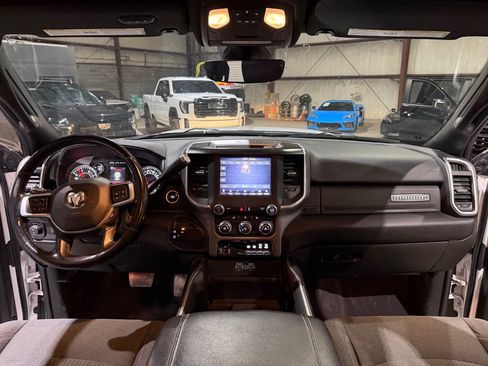 Used 2021 RAM 2500 Big Horn w/ Level 1 Equipment Group AWD/4WD image 27