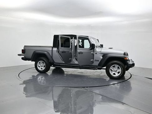 Used 2020 Jeep Gladiator Sport w/ Quick Order Package 24S AWD/4WD image 52