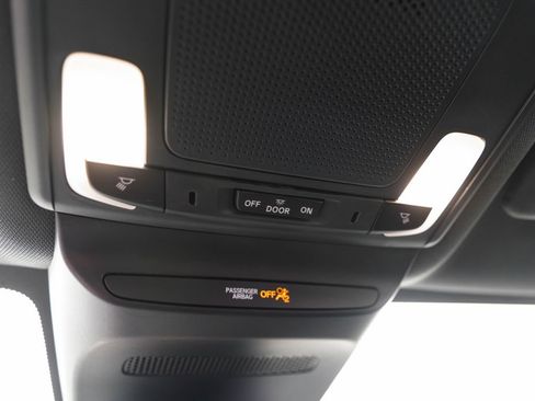 Used 2023 Honda HR-V Sport image 30