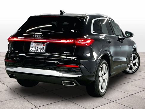 Certified 2025 Audi Q5 Prestige image 16