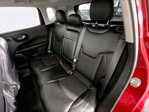 Used 2017 Jeep Compass Trailhawk w/ Navigation Group AWD/4WD image 32