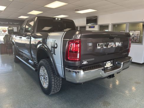 New 2025 RAM 2500 Laramie AWD/4WD image 7