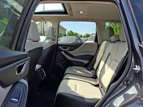 Used 2024 Subaru Forester Limited AWD/4WD image 10
