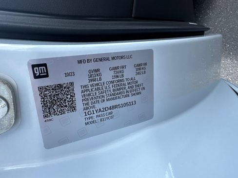 Used 2024 Chevrolet Corvette Stingray Coupe w/ 1LT RWD image 28
