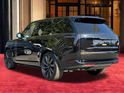 New 2026 Land Rover Range Rover SV AWD/4WD image 3
