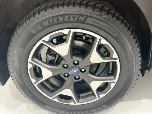 Used 2019 Subaru Crosstrek 2.0i Premium w/ Eyesight System image 14