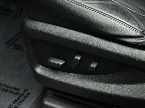 Used 2020 Chevrolet Suburban LT image 20