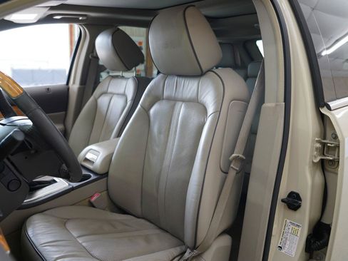 Used 2014 Lincoln MKX FWD w/ Equipment Group 102A image 25