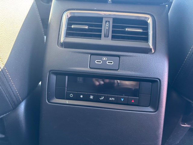 Certified 2024 MAZDA CX-90 3.3 Turbo w/ Preferred Package AWD/4WD image 10