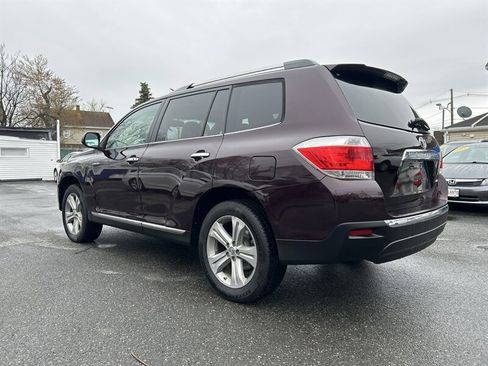 Used 2013 Toyota Highlander Limited AWD/4WD image 6