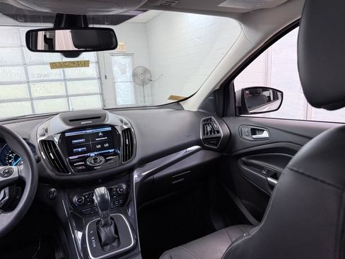 Used 2013 Ford Escape Titanium w/ Parking Technology Pkg AWD/4WD image 29