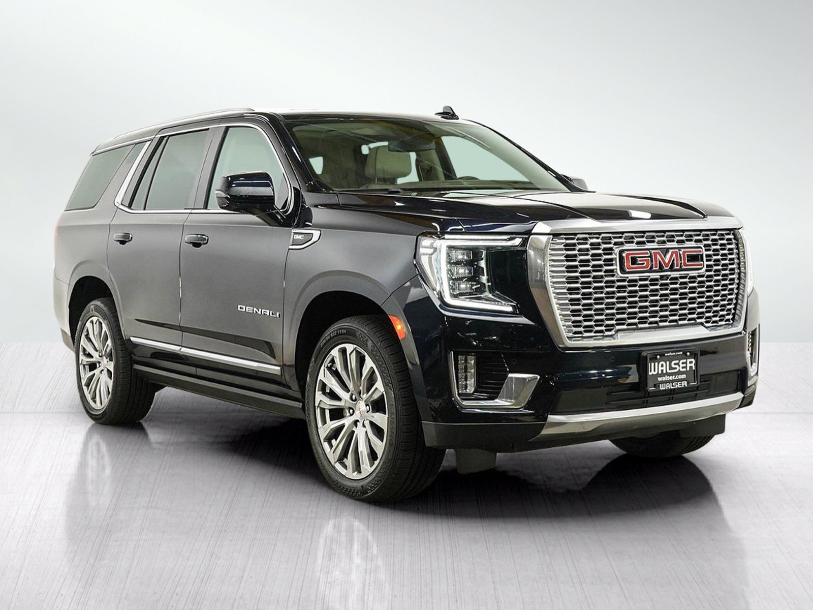 Used 2023 GMC Yukon Denali AWD/4WD image 7