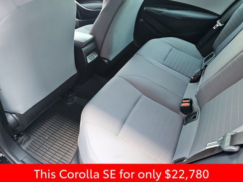 Used 2024 Toyota Corolla SE FWD image 33
