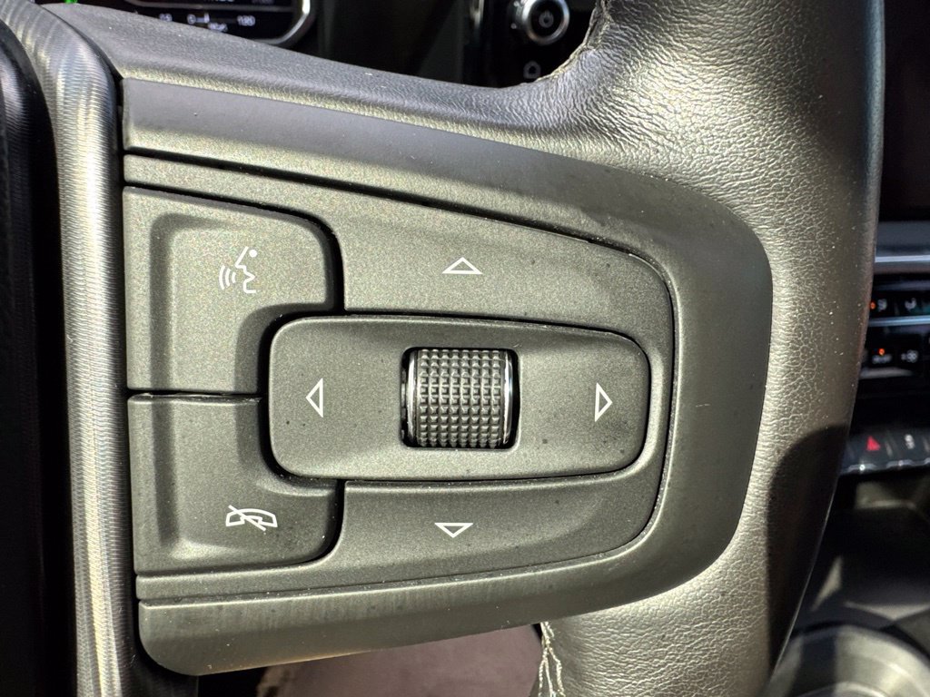 Used 2025 GMC Sierra 2500 Denali Ultimate w/ Max Trailering Package AWD/4WD image 11