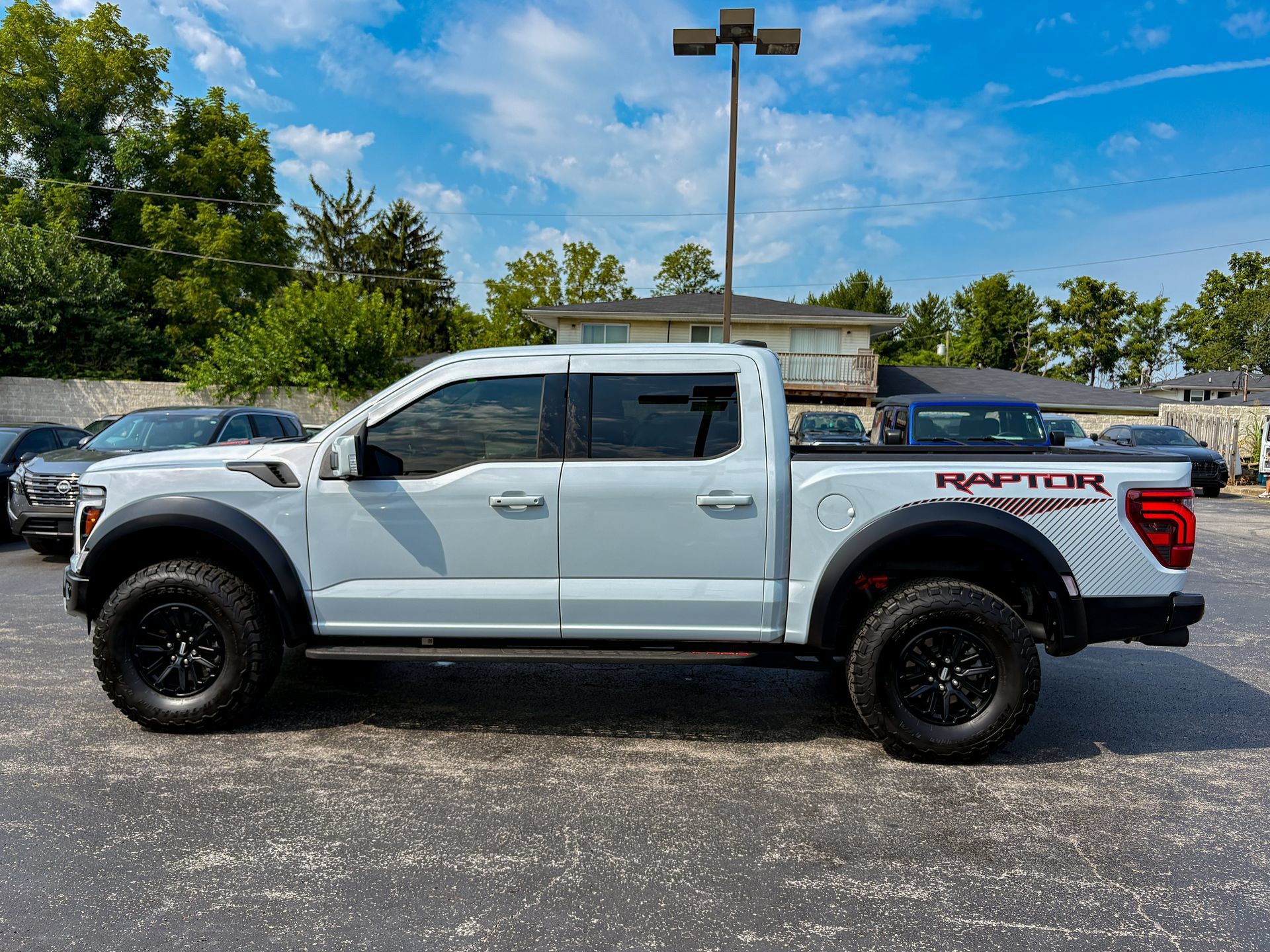 Used 2025 Ford F150 Raptor AWD/4WD image 7