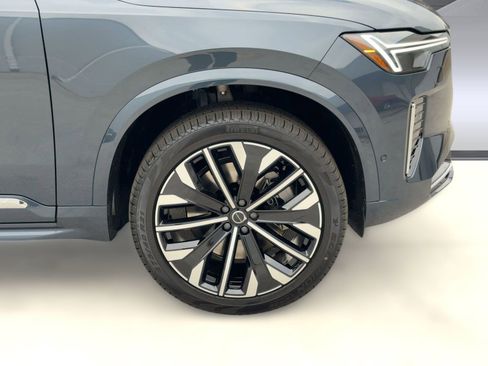 New 2026 Volvo XC90 T8 Ultra w/ Protection Package Premier AWD/4WD image 11