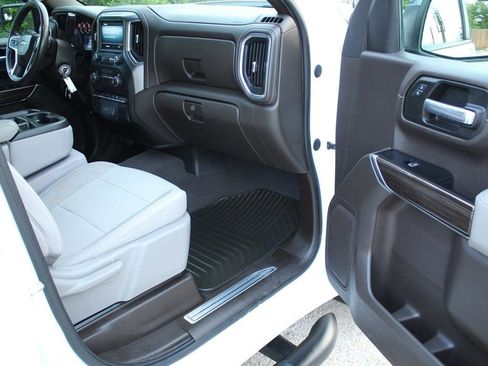 Used 2020 Chevrolet Silverado 1500 LT image 21