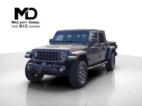 Used 2024 Jeep Gladiator Rubicon w/ Technology Group image 2