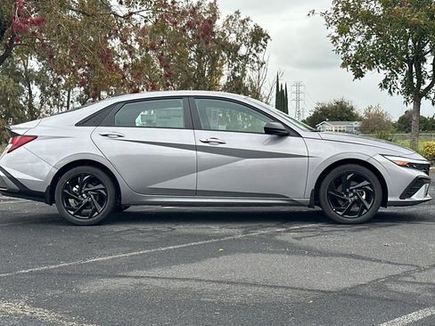 New 2026 Hyundai Elantra Sport image 3