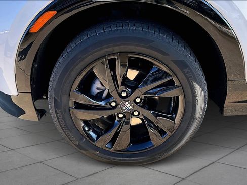 Used 2024 Buick Encore GX Sport Touring image 12